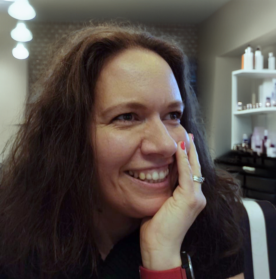 Ági — nail technician in Chepstow